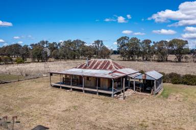 Farmlet Sold - NSW - Cooyal - 2850 - Worrowong Cottage  (Image 2)