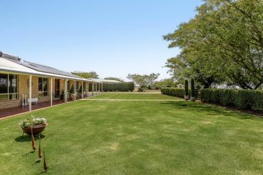 Lifestyle Sold - QLD - Clifton - 4361 - UNCONDITIONAL-
"Stormy Rocks" presents a highly sought after rural lifestyle opportunity set in the heart of the Darling Downs.  (Image 2)