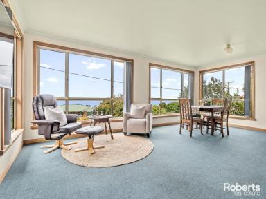 House For Sale - TAS - Bridport - 7262 - It's all about the views !  (Image 2)