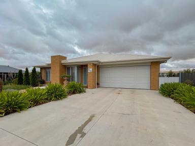 House Sold - VIC - Kerang - 3579 - NEAR NEW HOME IN SOMERSET ESTATE  (Image 2)