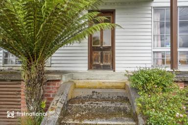 House Sold - TAS - Franklin - 7113 - Charming Renovator with Huon River Views  (Image 2)