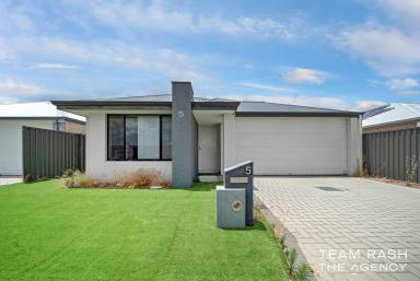 House Sold - WA - Haynes - 6112 - Modern Lifestyle & Perfect Location !  (Image 2)