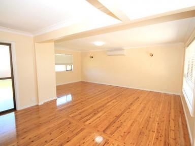 House Leased - NSW - Inverell - 2360 - Great Family Home in Albion Hill Area  (Image 2)