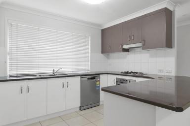 Unit Leased - QLD - Centenary Heights - 4350 - Modern 3-Bedroom Unit in Sought After Location  (Image 2)