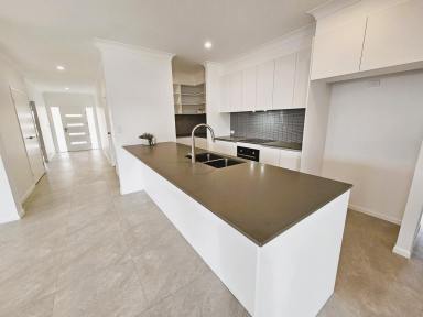 House Sold - QLD - Mareeba - 4880 - NEW HOME, STYLISH AND MODERN - READY TO MOVE IN  (Image 2)