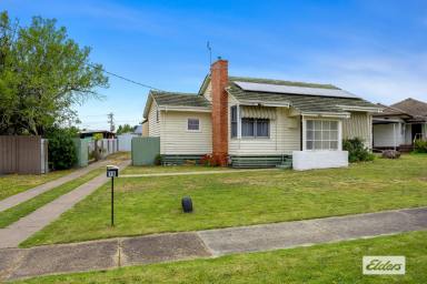 House For Sale - VIC - Ararat - 3377 - Neat As A Pin Investment Or First Home  (Image 2)