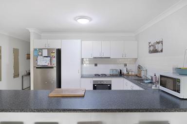 Unit Leased - QLD - Glenvale - 4350 - Immaculate three-bedroom unit, Conveniently Located!  (Image 2)