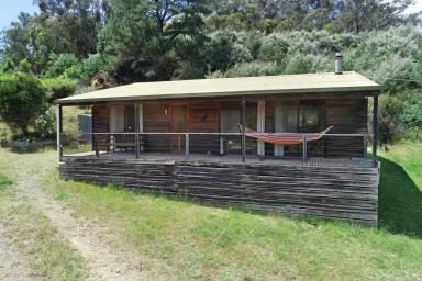 House For Sale - VIC - Howqua - 3723 - ESCAPE TO THE COUNTRY  (Image 2)