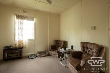 House For Sale - NSW - Glen Innes - 2370 - 3 Bedroom Home in a Quiet Location  (Image 2)