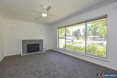 House Leased - VIC - Myrtleford - 3737 - 3 bedroom Brick Family Home  (Image 2)