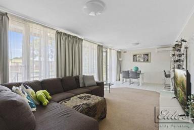 Unit Leased - VIC - California Gully - 3556 - Trendy Townhouse  (Image 2)