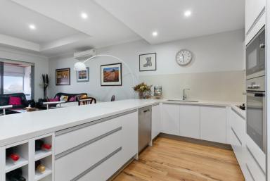 Unit For Sale - WA - Kalamunda - 6076 - APARTMENT LIVING AT IT'S BEST !!  (Image 2)