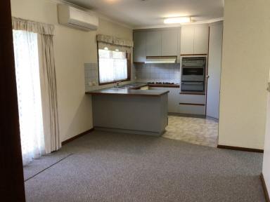 Unit For Lease - VIC - Pakenham - 3810 - Just like a house is this lovely 2 bedroom unit with all the comforts  (Image 2)