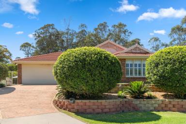 House Sold - NSW - Raymond Terrace - 2324 - LUXURIOUS LIVING AWAITS IN YOUR DREAM 5 BEDROOM HOME!  (Image 2)