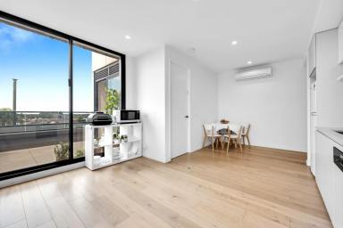 Apartment For Sale - VIC - Caulfield South - 3162 - THE ROYAL ONE  (Image 2)