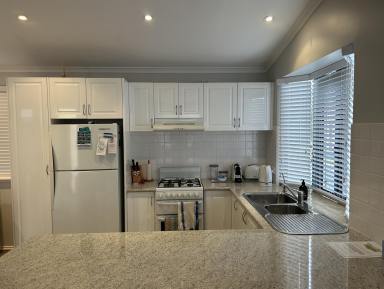 Unit Sold - WA - Broadwater - 6280 - NOTHING TO DO BUT ENJOY YOUR HOLIDAYS  (Image 2)