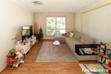 House Leased - NSW - Wagga Wagga - 2650 - COMFORT LIVING IN CENTRAL WAGGA  (Image 2)