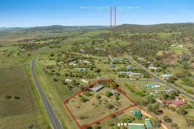 House Sold - QLD - Vale View - 4352 - Expansive Homestead with Wrap around Verandahs on 9793m2 - Approx. 2.5 Acres!  (Image 2)