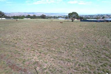 Residential Block For Sale - NSW - Merriwa - 2329 - Spectacular Views!  (Image 2)