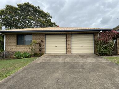 House Leased - QLD - Mount Pleasant - 4740 - Family home right in the heart of Mount Pleasant  (Image 2)