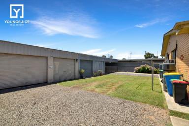Flat For Sale - VIC - Shepparton - 3630 - 4 x 1 Bedroom Flats - Very Central Shepparton - Renovators!  (Image 2)