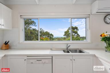 House Sold - VIC - Lakes Entrance - 3909 - Retreat On The Hill  (Image 2)