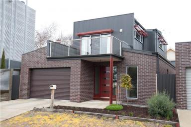House Leased - VIC - Golden Point - 3350 - Trendy Townhouse with Great Views  (Image 2)