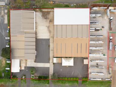 Industrial/Warehouse For Lease - QLD - Wilsonton - 4350 - Impressive Industrial Facility with 3.2 Tonne Crane  (Image 2)