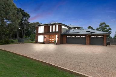 Acreage/Semi-rural Sold - VIC - Langwarrin South - 3911 - Next-Level Luxe With 5 Living Zones & Pool House  (Image 2)