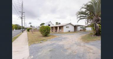 House Leased - QLD - West Mackay - 4740 - Low set brick family home close to the CBD and hospital  (Image 2)