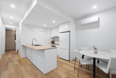 Townhouse For Lease - QLD - Cooroy - 4563 - Modern Townhouse in heart of the hinterland!  (Image 2)