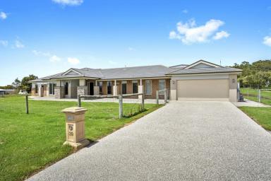 House For Lease - VIC - Marengo - 3233 - Quiet Location by The Ocean Side  (Image 2)