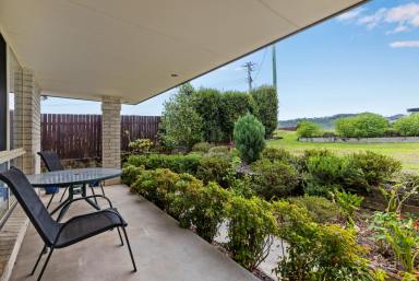 House Sold - NSW - Coffs Harbour - 2450 - NEW PRICE / large home in perfect location.  (Image 2)