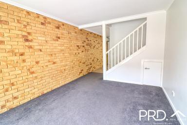 House Leased - NSW - Lismore Heights - 2480 - Spacious Townhouse  (Image 2)