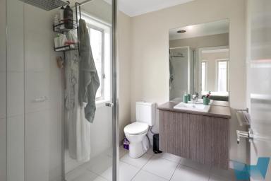 House For Lease - VIC - Wy Yung - 3875 - CHIC THREE BEDROOM RESIDENCE  (Image 2)