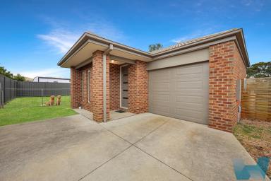 House For Lease - VIC - Wy Yung - 3875 - MODERN COMFORT & CONVENIENT LIVING IN THE HEART OF WY YUNG (Image 2)