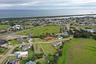 Residential Block For Sale - VIC - Lakes Entrance - 3909 - Stunning Land Holding at Sea-Lakes Close  (Image 2)