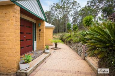 House For Sale - NSW - Kalaru - 2550 - Something Special, Suit Large Families.  (Image 2)