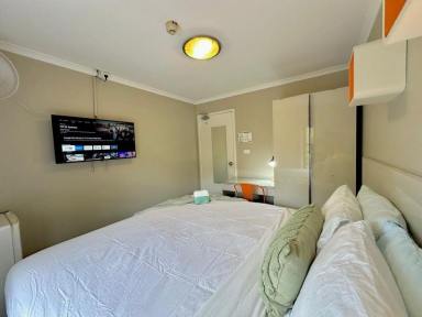 Apartment For Lease - NSW - Forest Lodge - 2037 - Across the road from Sydney University  (Image 2)