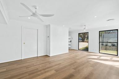 Townhouse Sold - NSW - Huskisson - 2540 - Boutique Townhouse  (Image 2)