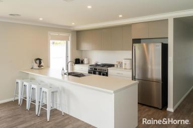 House For Lease - NSW - Gobbagombalin - 2650 - MODERN LIVING IN GOBBAGOMABLIN  (Image 2)
