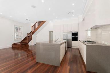 House Leased - NSW - Neutral Bay - 2089 - Immaculate spacious family entertainer, outstanding sought-after location  (Image 2)