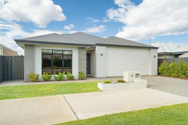 House Sold - WA - Piara Waters - 6112 - Absolutely stunning and functional family home without a cent spared  (Image 2)