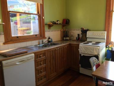 House Leased - TAS - West Hobart - 7000 - Spacious three bedroom home  (Image 2)