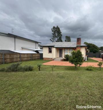 Duplex/Semi-detached For Lease - NSW - Bomaderry - 2541 - Convenient & Comfortable Living in Bomaderry  (Image 2)