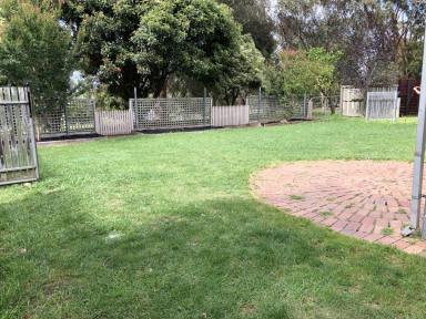 House Leased - VIC - Bairnsdale - 3875 - Beauty on Balfours  (Image 2)