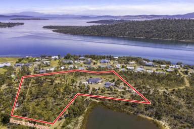 House For Sale - TAS - Murdunna - 7178 - Arguably some of the best views Tasmania has to offer. Approx 1hr from Hobart  (Image 2)
