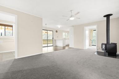 Acreage/Semi-rural Leased - VIC - Beaconsfield Upper - 3808 - UNDER APPLICATION!!  (Image 2)