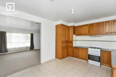 House Sold - VIC - Shepparton - 3630 - Renovated and well presented, caters to both investors and first-time home buyers  (Image 2)