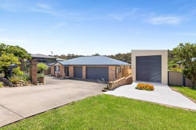 House For Sale - NSW - Bermagui - 2546 - Large Family Home - Motorhome Garage - Close to Golf Course  (Image 2)